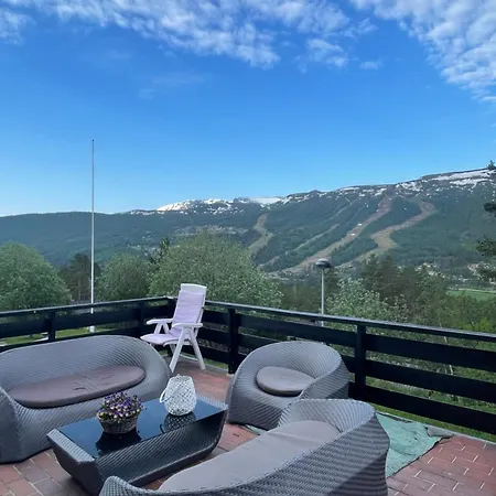 Hallingskarvet Fjellstue As ホテル