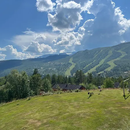 Hallingskarvet Fjellstue As Hotel
